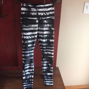 Lululemon Athletica yoga pants